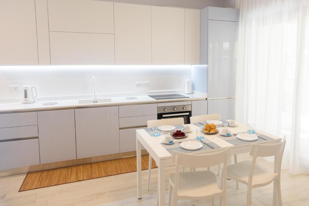 Novatek Apartment 201 Exclusive 佩斯卡拉 外观 照片