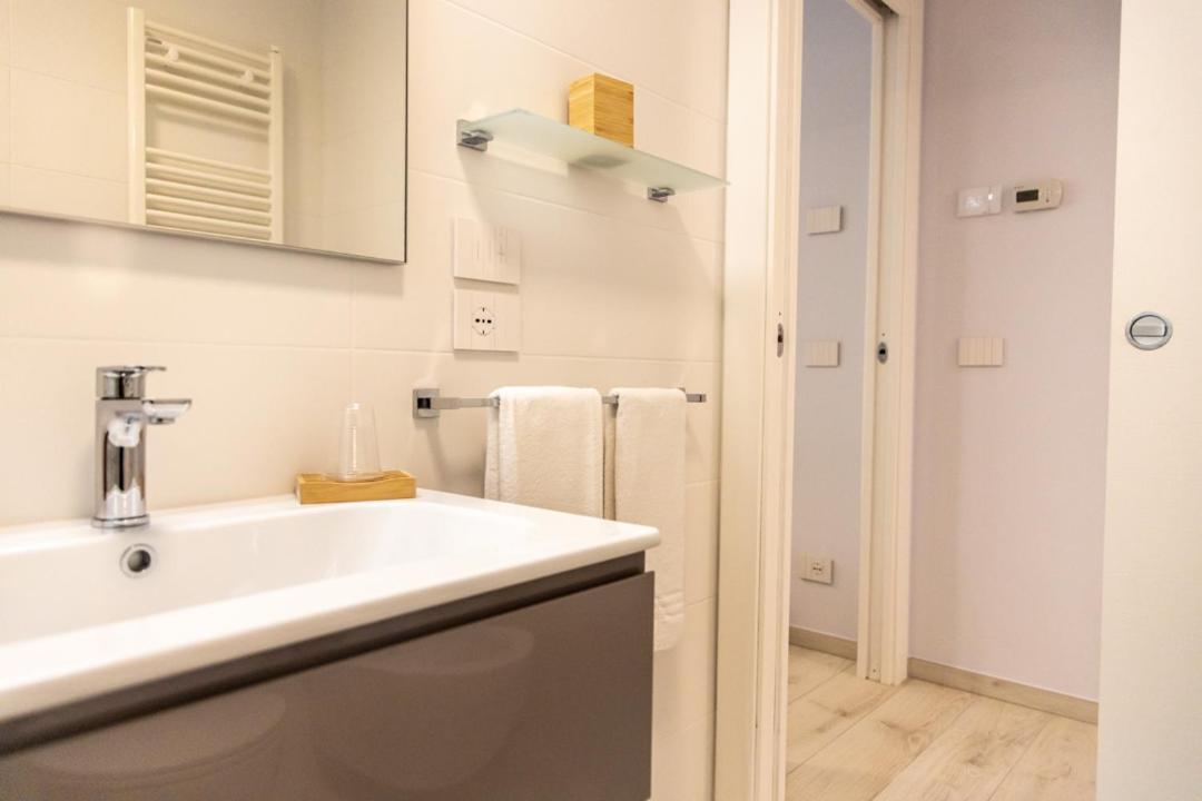 Novatek Apartment 201 Exclusive 佩斯卡拉 外观 照片